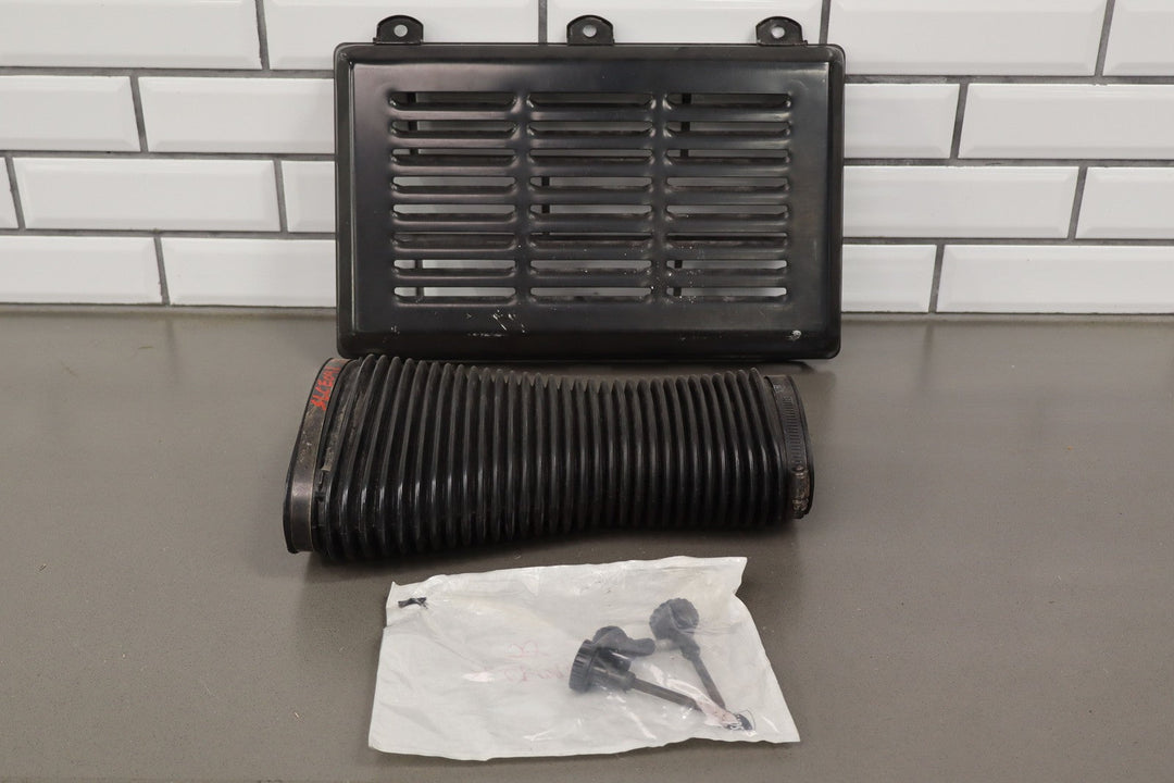 90 - 96 C4 Corvette 5.7L Air Cleaner Intake Tube - Lid - Tie Downs ONLY *See Photo