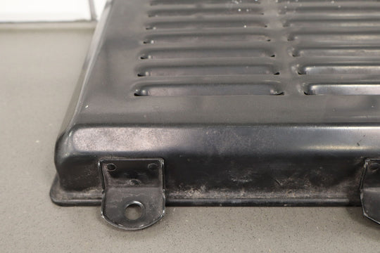 90 - 96 C4 Corvette 5.7L Air Cleaner Intake Tube - Lid - Tie Downs ONLY *See Photo