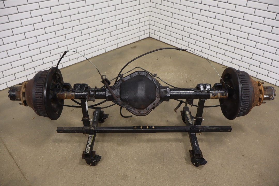 90 - 98 Chevy GMC GMT400 3500 Dually Rear Axle Assembly (4.10 GT5)