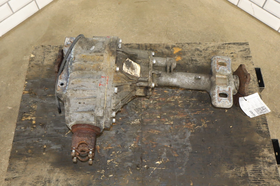 2007-2013 Cadillac Escalade ESV Denali Carrier Assembly 23322647