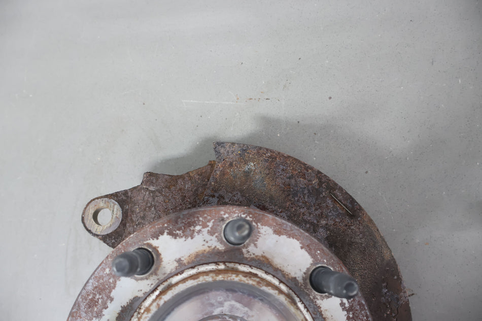 2006 GMC Sierra 2500- SPINDLE KNUCKLE FRONT