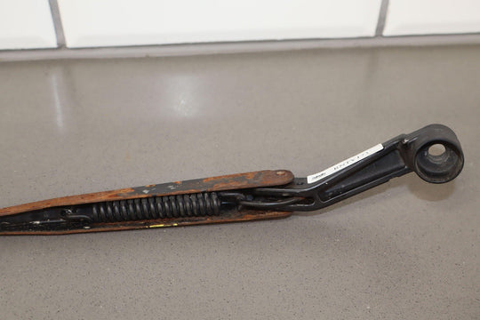 91 - 92 Land Cruiser Pair LH&RH Windshield Wiper Arms W/ Used Blades (Rusty)