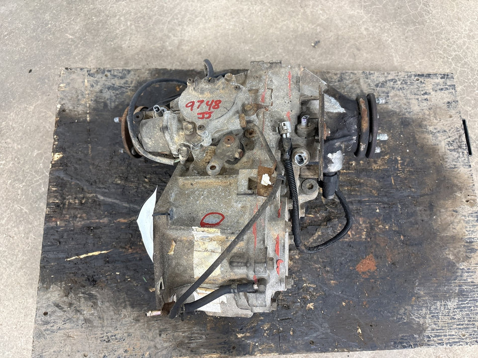 91-92 Toyota Land Cruiser FJ80 3F-E Transfer Case 36130-60451 Center Diff Lock