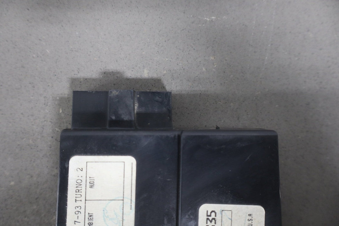 91 - 94 Chevy C/K Truck GMT400 Digital Climate Control OEM 16188335