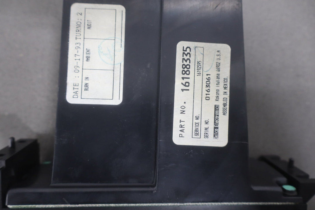 91 - 94 Chevy C/K Truck GMT400 Digital Climate Control OEM 16188335