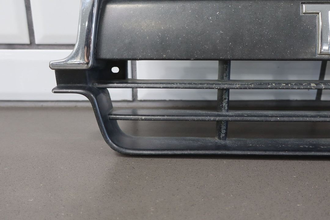 91 - 94 Toyota Land Cruiser Upper Grille Weathered See ALL Photos