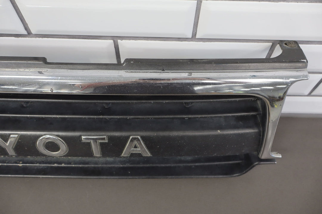 91 - 94 Toyota Land Cruiser Upper Grille Weathered See ALL Photos