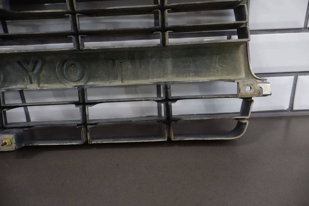 91 - 94 Toyota Land Cruiser Upper Grille Weathered See ALL Photos