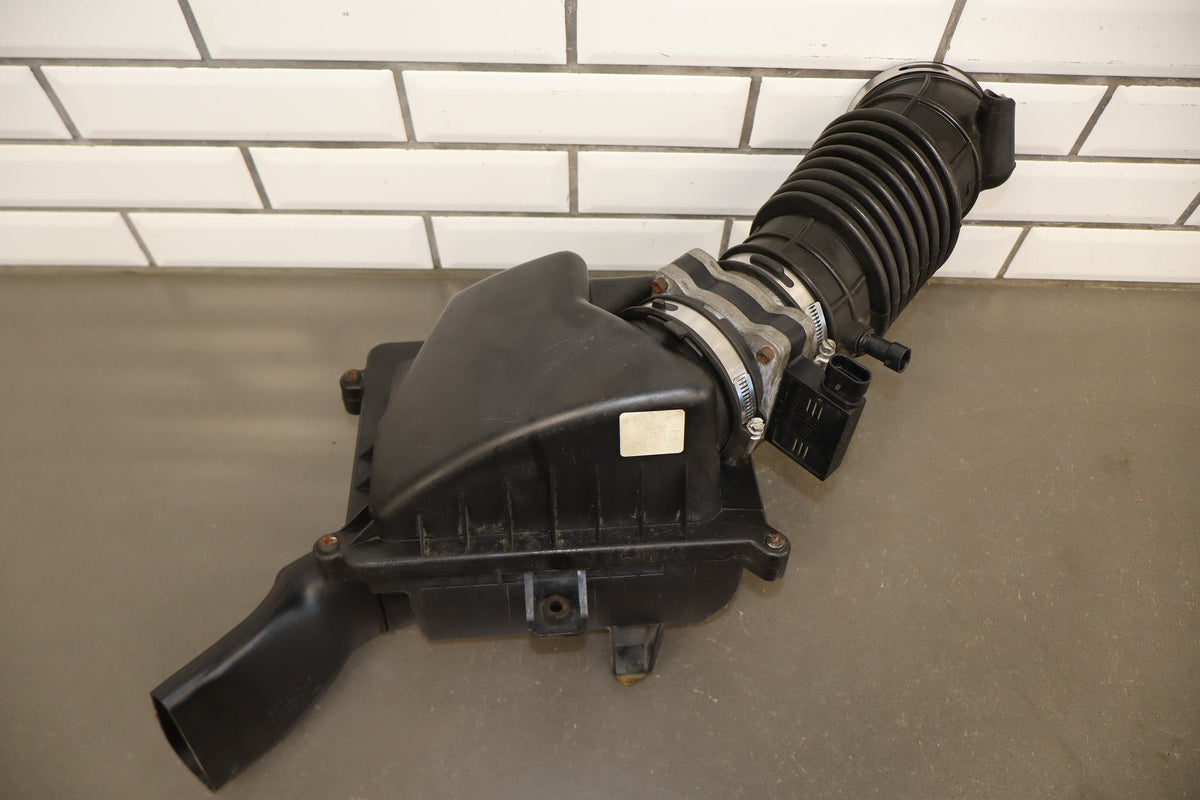 91-95 Pontiac Grand Prix (W) 3.4 LQ1 Air Cleaner Complete MAF