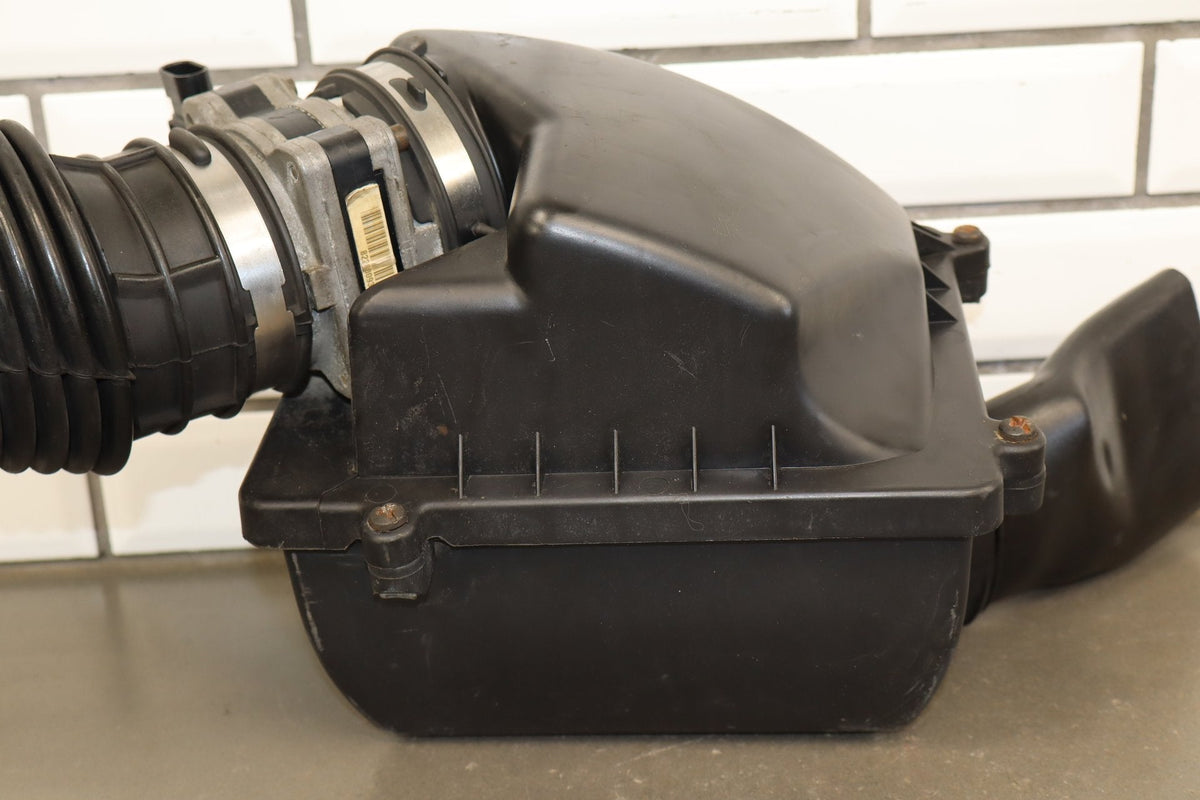 91-95 Pontiac Grand Prix (W) 3.4 LQ1 Air Cleaner Complete MAF