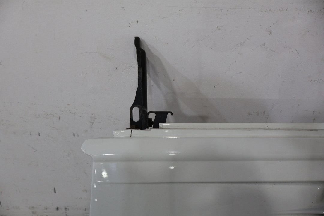 91 - 96 Chevy C4 Corvette Right Passenger Fender (Arctic White 10U)