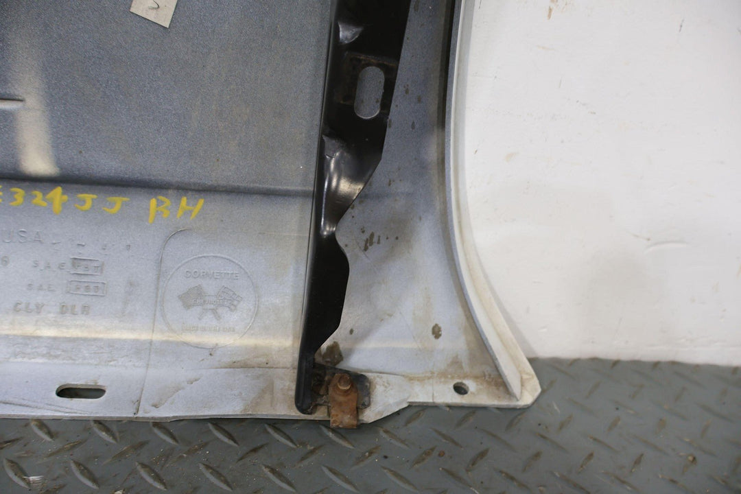 91 - 96 Chevy C4 Corvette Right Passenger Fender (Arctic White 10U)