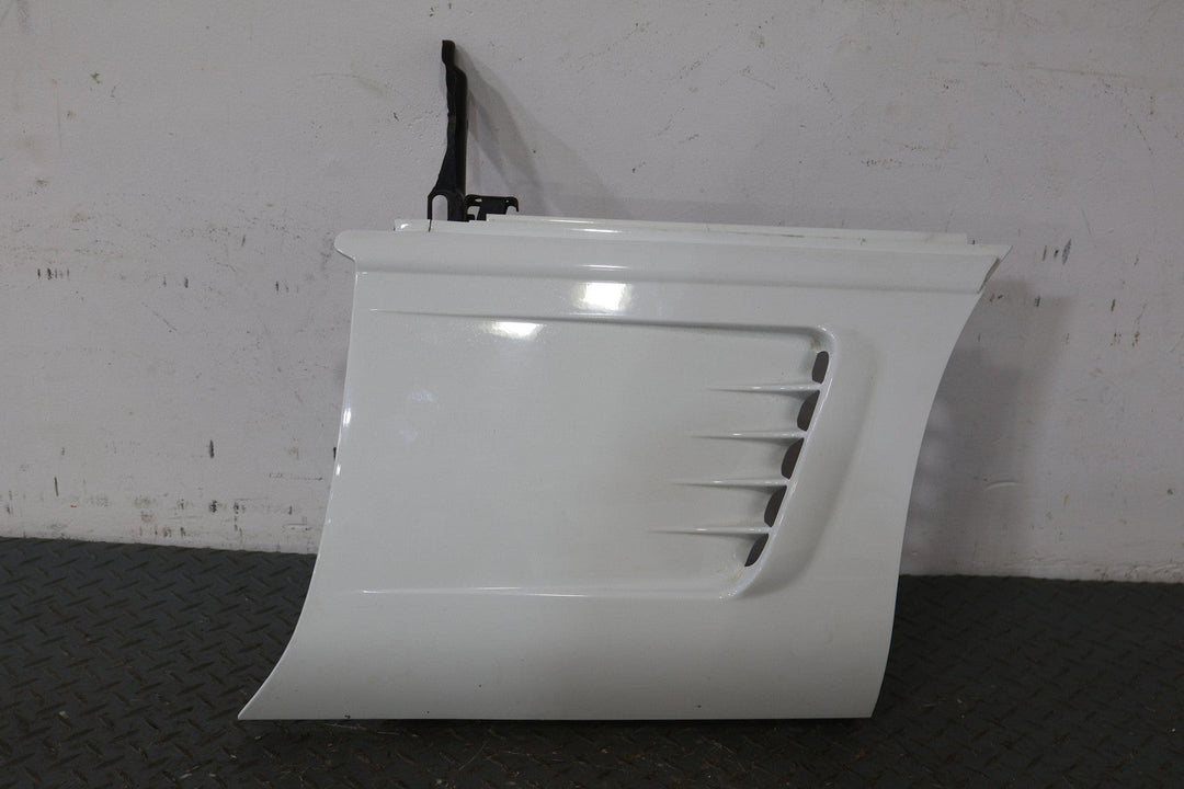 91 - 96 Chevy C4 Corvette Right Passenger Fender (Arctic White 10U)