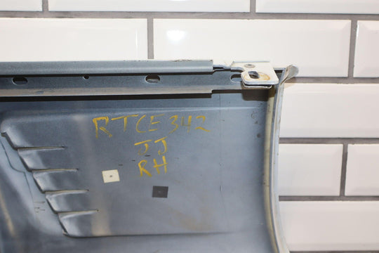 91 - 96 Chevy C4 Corvette Right Passenger Fender (Artctic White 10U)