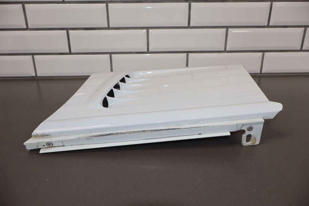 91 - 96 Chevy C4 Corvette Right Passenger Fender (Artctic White 10U)