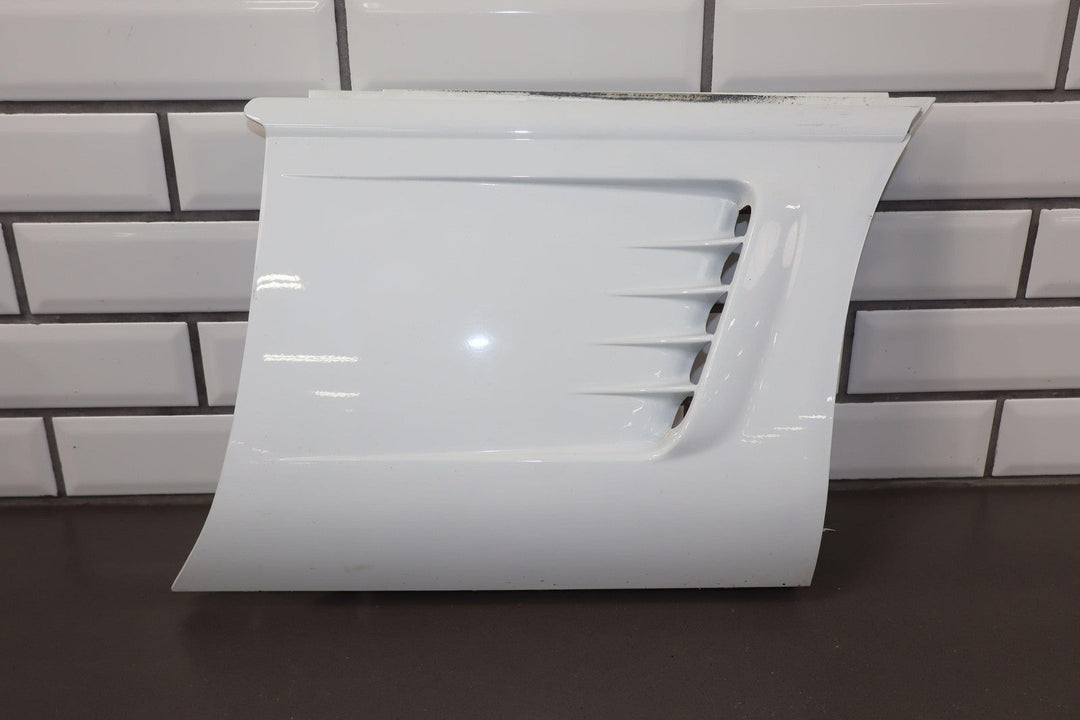 91 - 96 Chevy C4 Corvette Right Passenger Fender (Artctic White 10U)