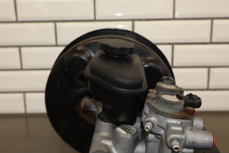 91-96 Pontiac Grand Prix Brake Booster With Master Cylinder