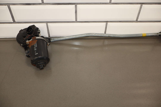 91 - 97 Toyota Land Cruiser Front Wiper Transmission Linkage & Motor