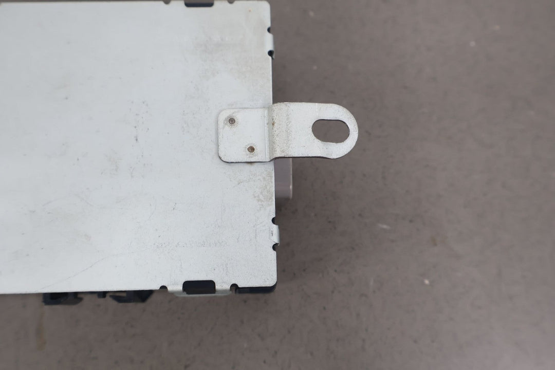 92 - 00 Lexus SC300 SC400 Cooling Fan Control Module (89257 - 24010) 8 Cylinder