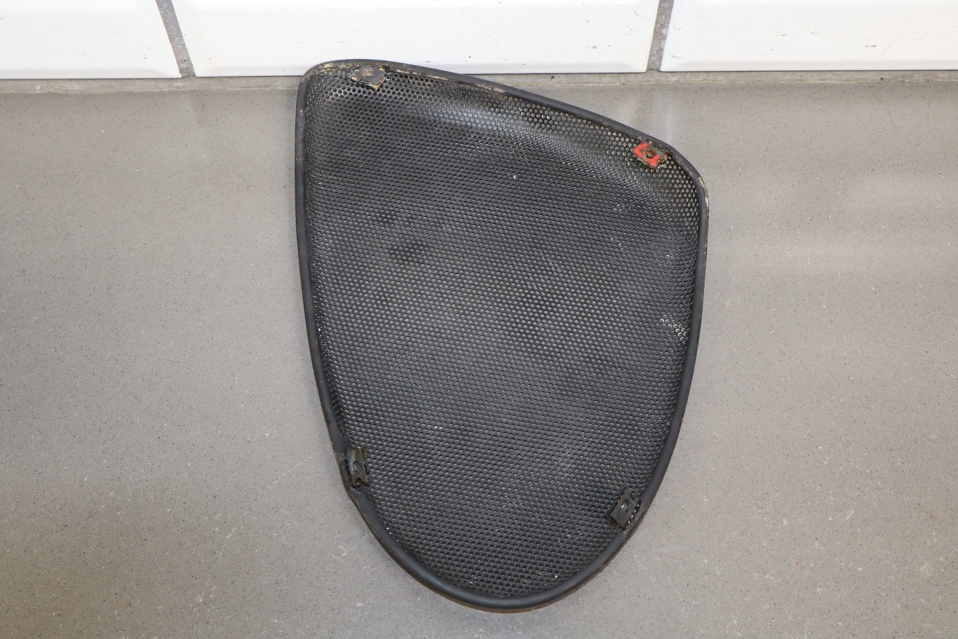 92-02 Dodge Viper RT/10 Hood Air Inlet Screens/ Speaker Grills 4709248 4709249