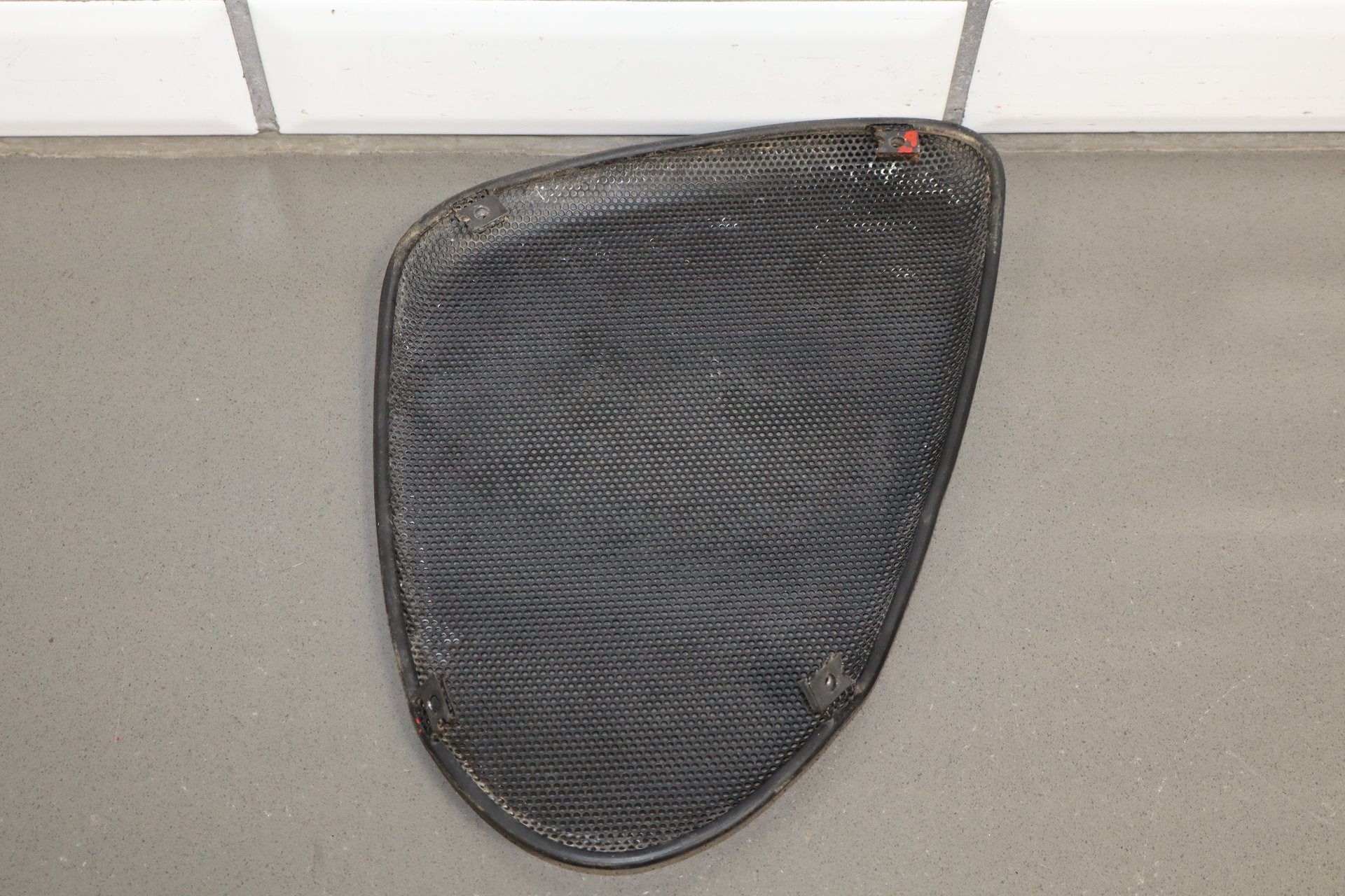 92-02 Dodge Viper RT/10 Hood Air Inlet Screens/ Speaker Grills 4709248 4709249
