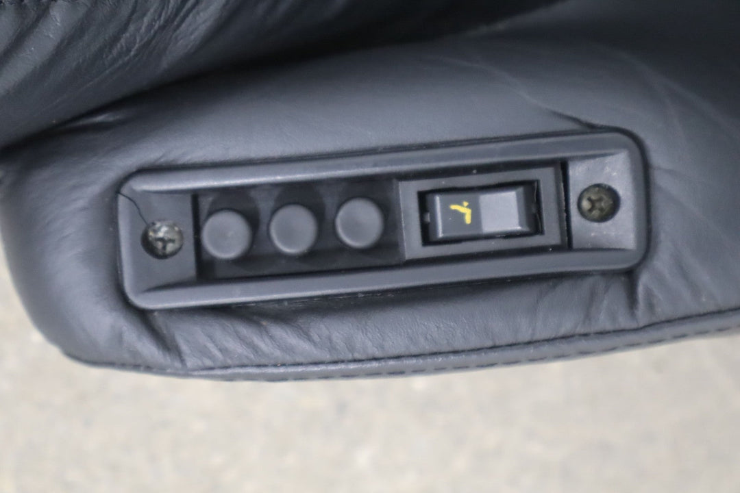 92 - 93 Corvette Right Passenger Leather Bucket Seat W/O Seat Track