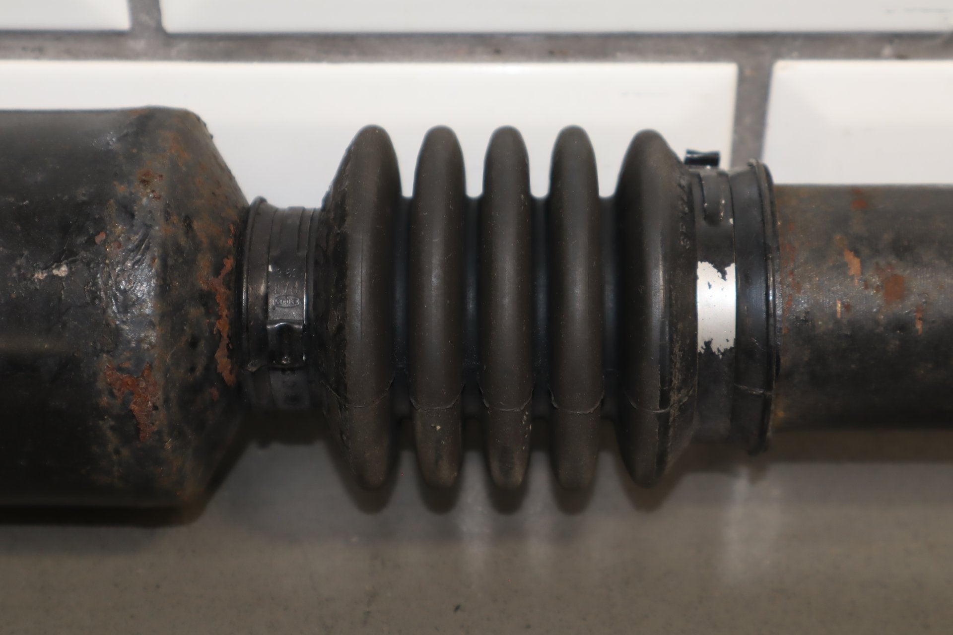 92-94 Dodge Viper RT/10 OEM Rear Axle Shaft 4642306 Low 15k Miles