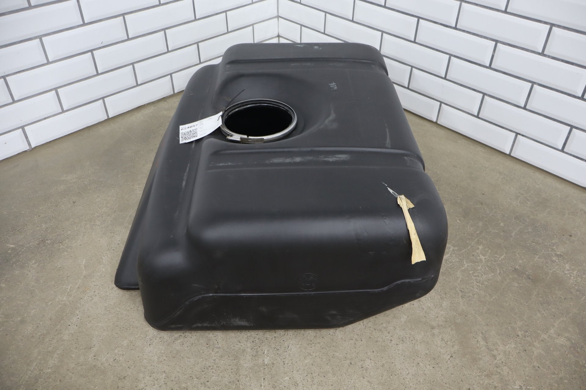 92-95 Dodge Viper RT/10 OEM 22 Gal Fuel Tank 4642448 No Pump Low 15k Miles