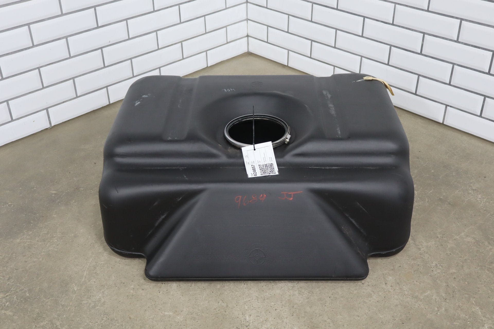 92-95 Dodge Viper RT/10 OEM 22 Gal Fuel Tank 4642448 No Pump Low 15k Miles