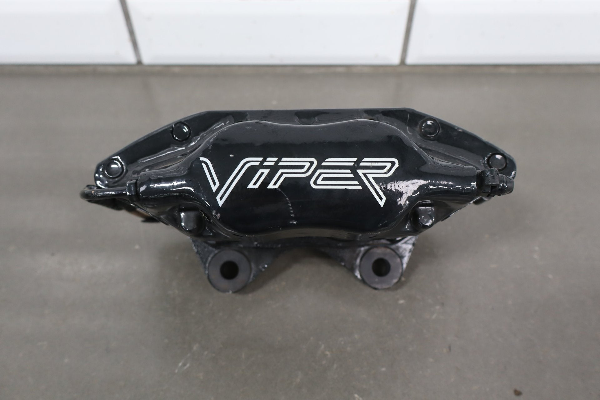 92-95 Dodge Viper RT/10 OEM Black Brake Calipers Set of 4 Low 15k Miles