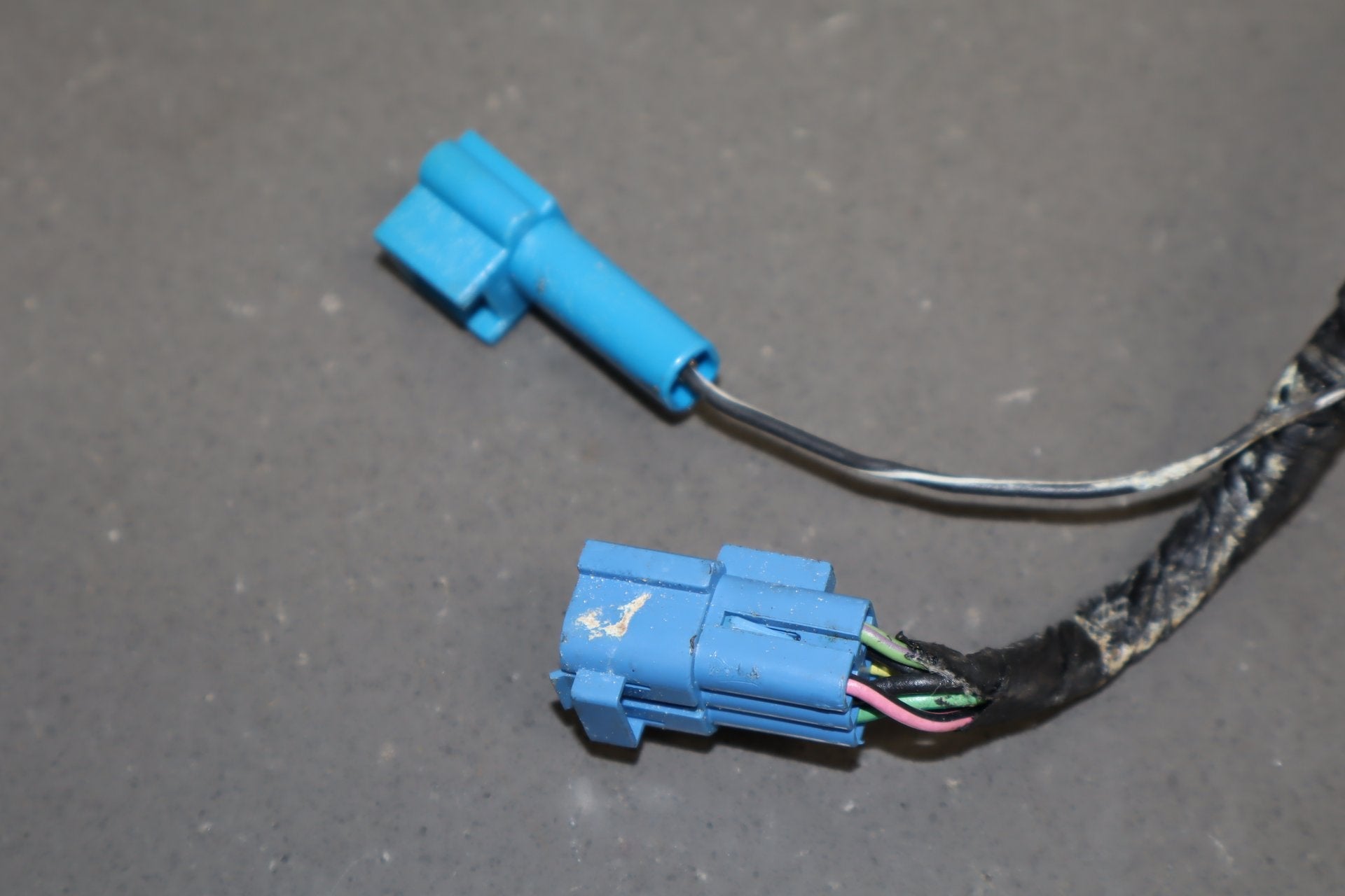 92-95 Dodge Viper RT/10 OEM LH Door Wiring Harness