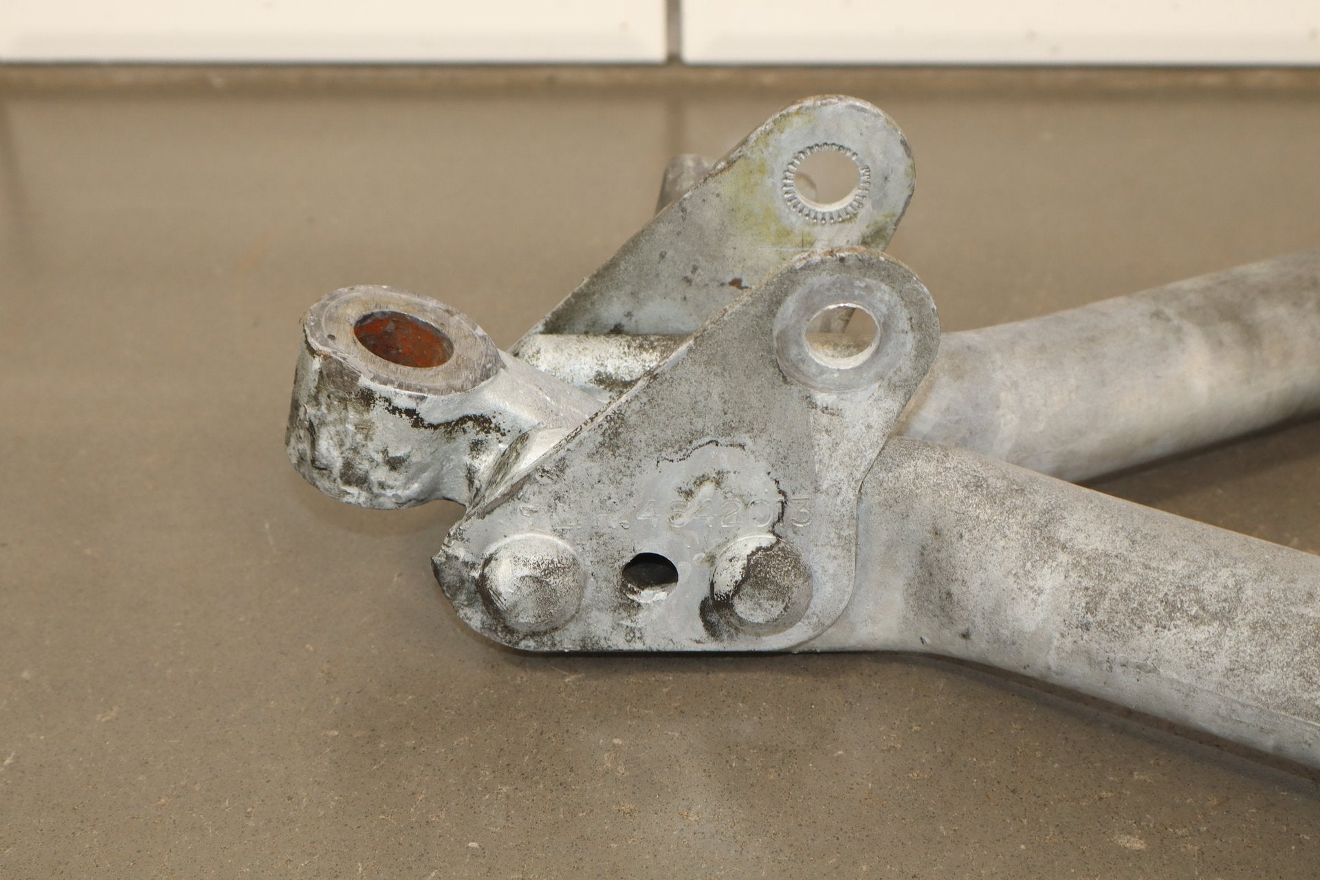 92-95 Dodge Viper RT/10 OEM LH Front Lower Control Arm 4642013 Low 15k