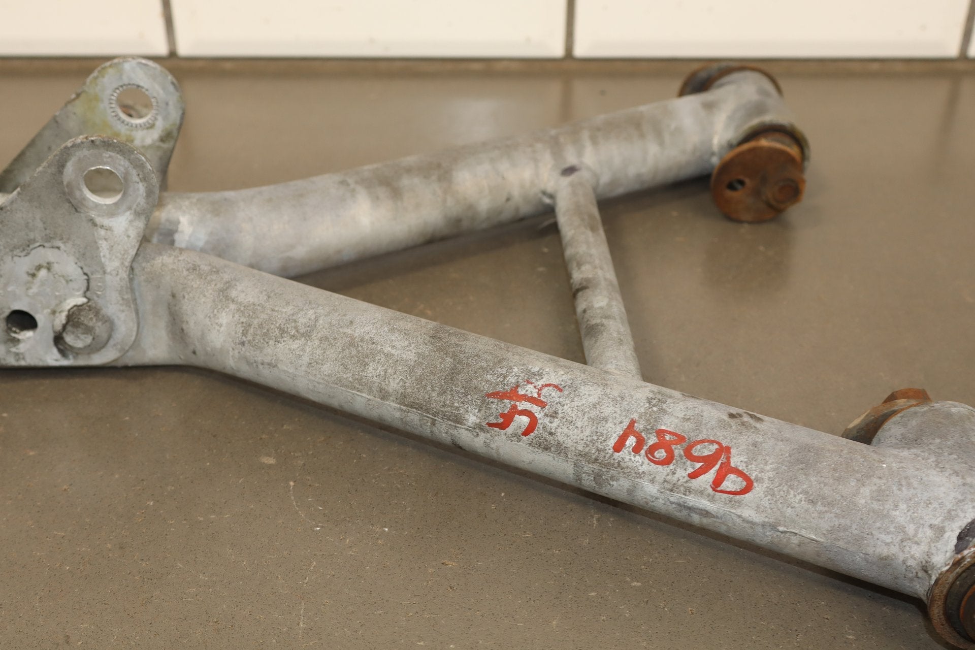 92-95 Dodge Viper RT/10 OEM LH Front Lower Control Arm 4642013 Low 15k