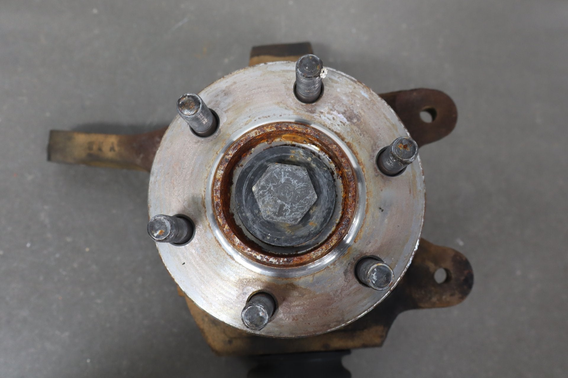 92-95 Dodge Viper RT/10 OEM LH Front Spindle Knuckle Hub 4643113 Low Miles 15k