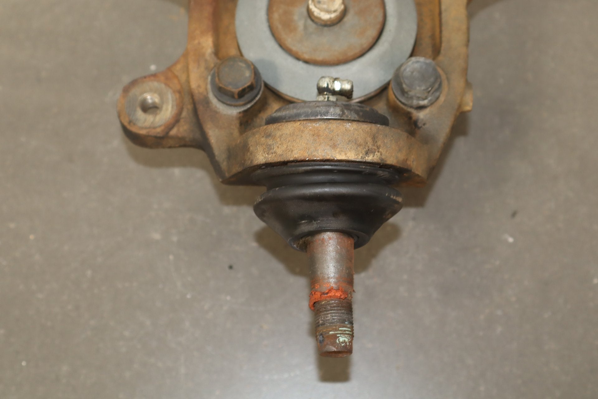 92-95 Dodge Viper RT/10 OEM LH Front Spindle Knuckle Hub 4643113 Low Miles 15k
