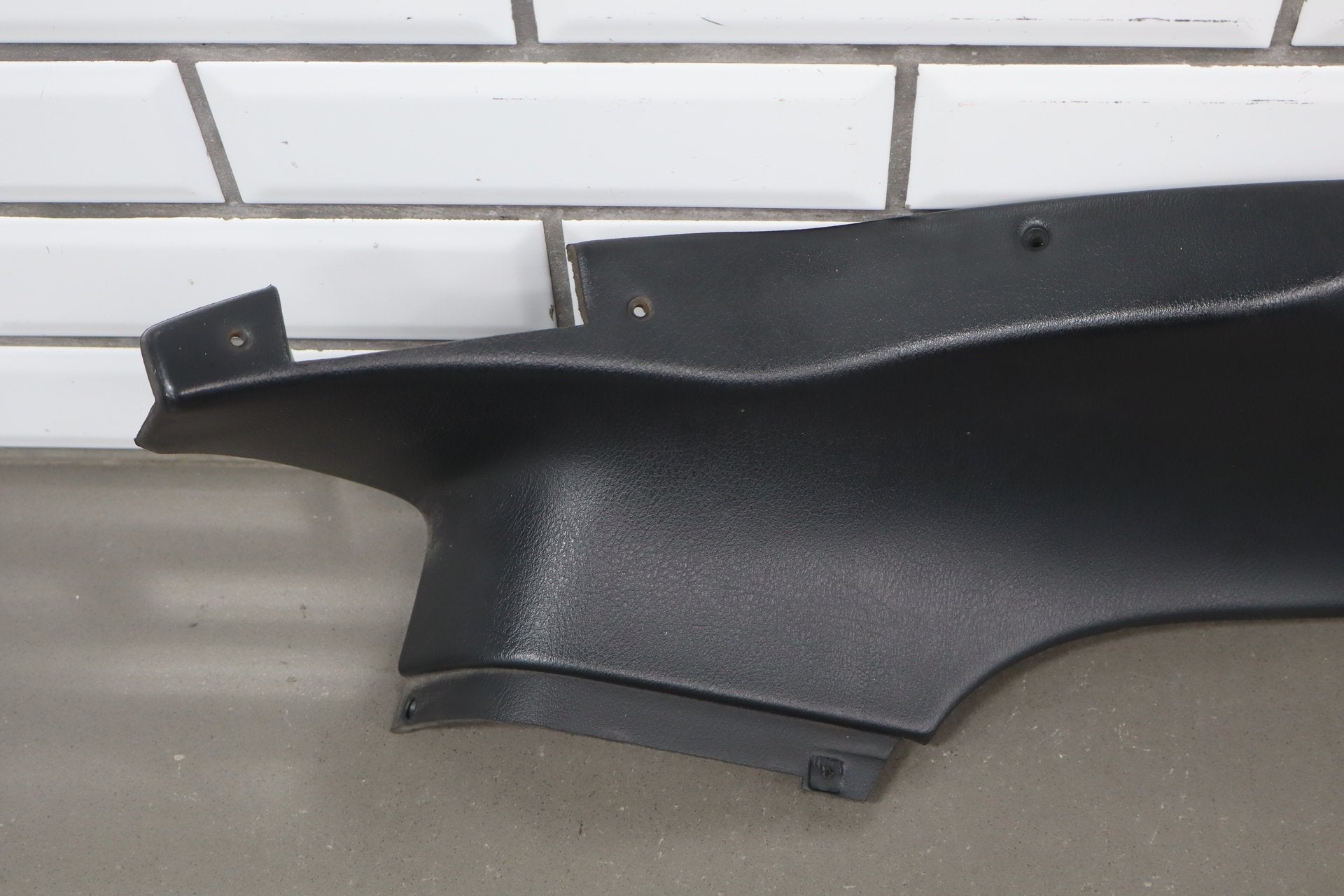 92-95 Dodge Viper RT/10 OEM LH Interior B-Pillar Trim Black