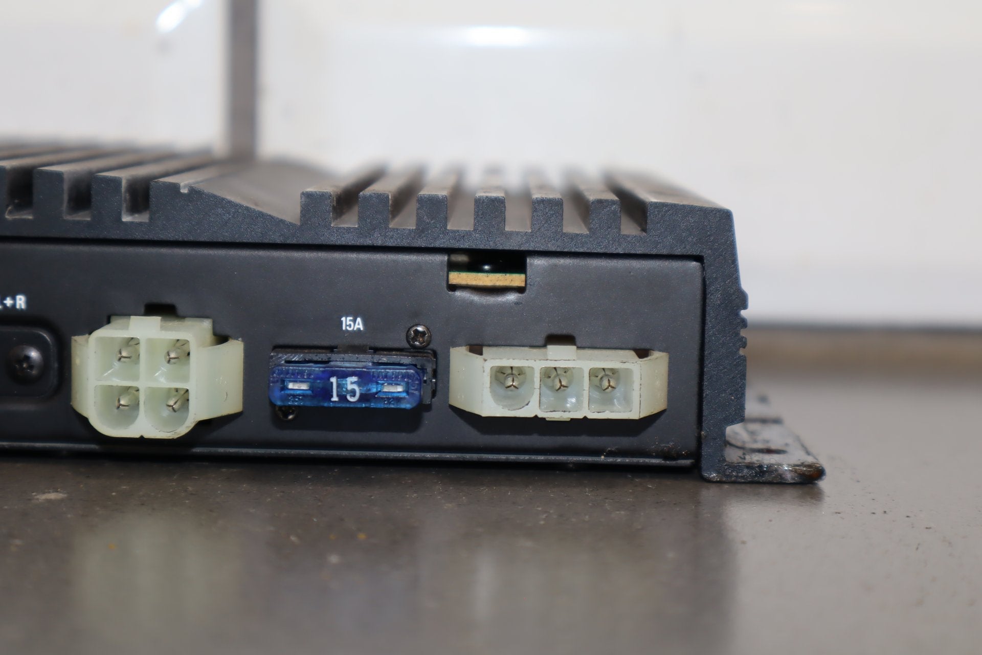 92-95 Dodge Viper RT/10 OEM LH Radio Amplifier 4643022