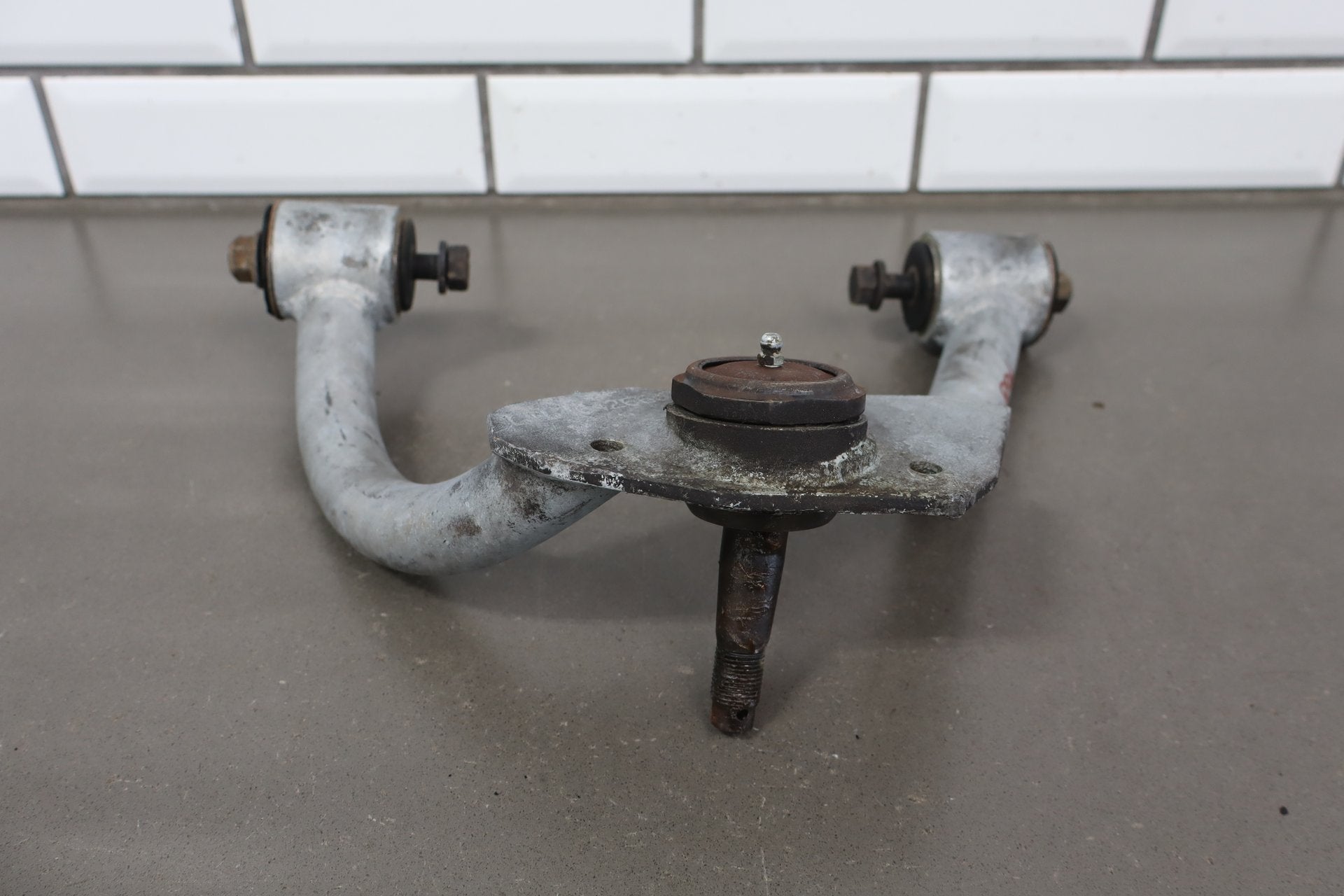 92-95 Dodge Viper RT/10 OEM LH Rear Upper Control Arm 4642663 15k