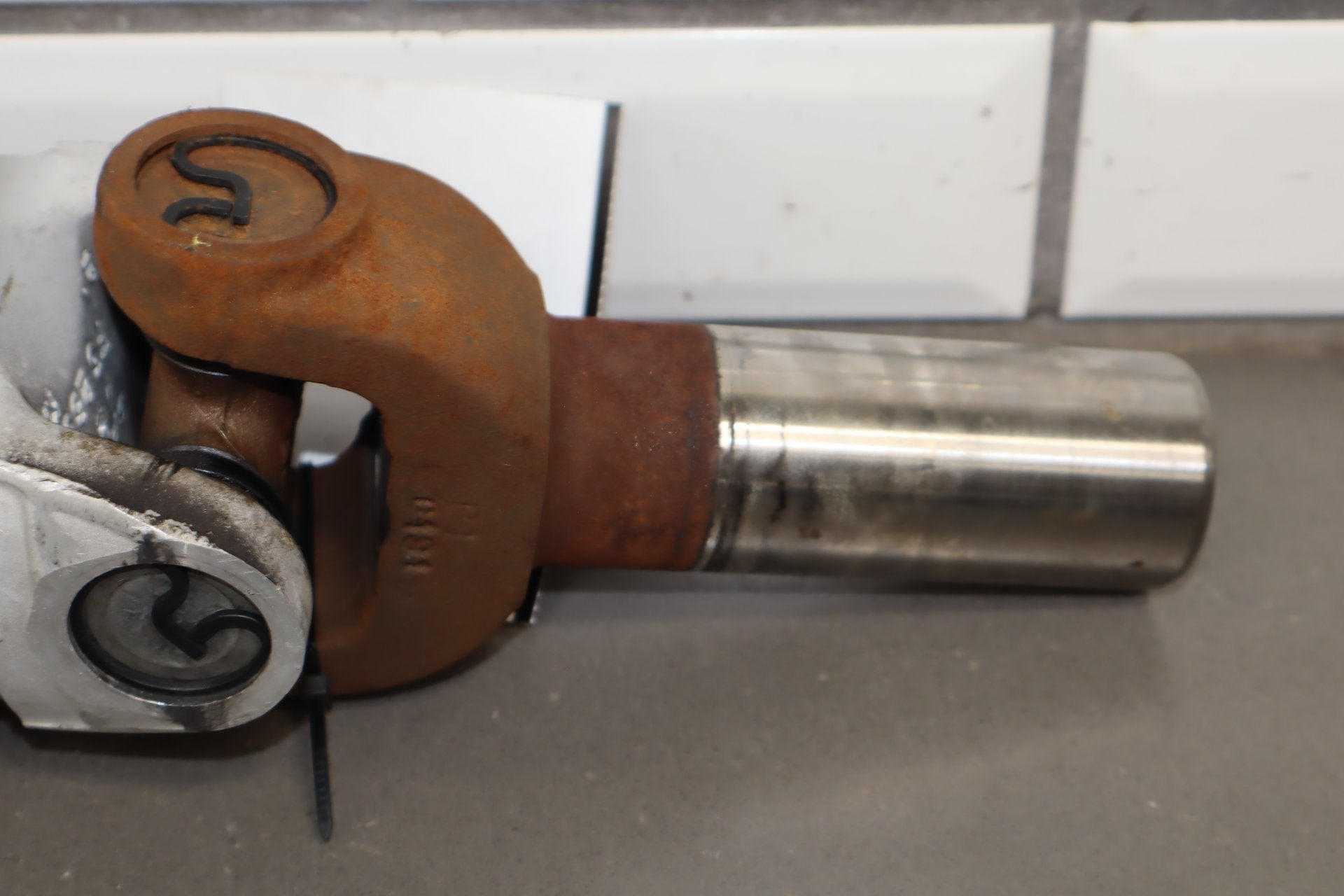 92-95 Dodge Viper RT/10 OEM Rear Drive Shaft 4642040 Low 15k Miles