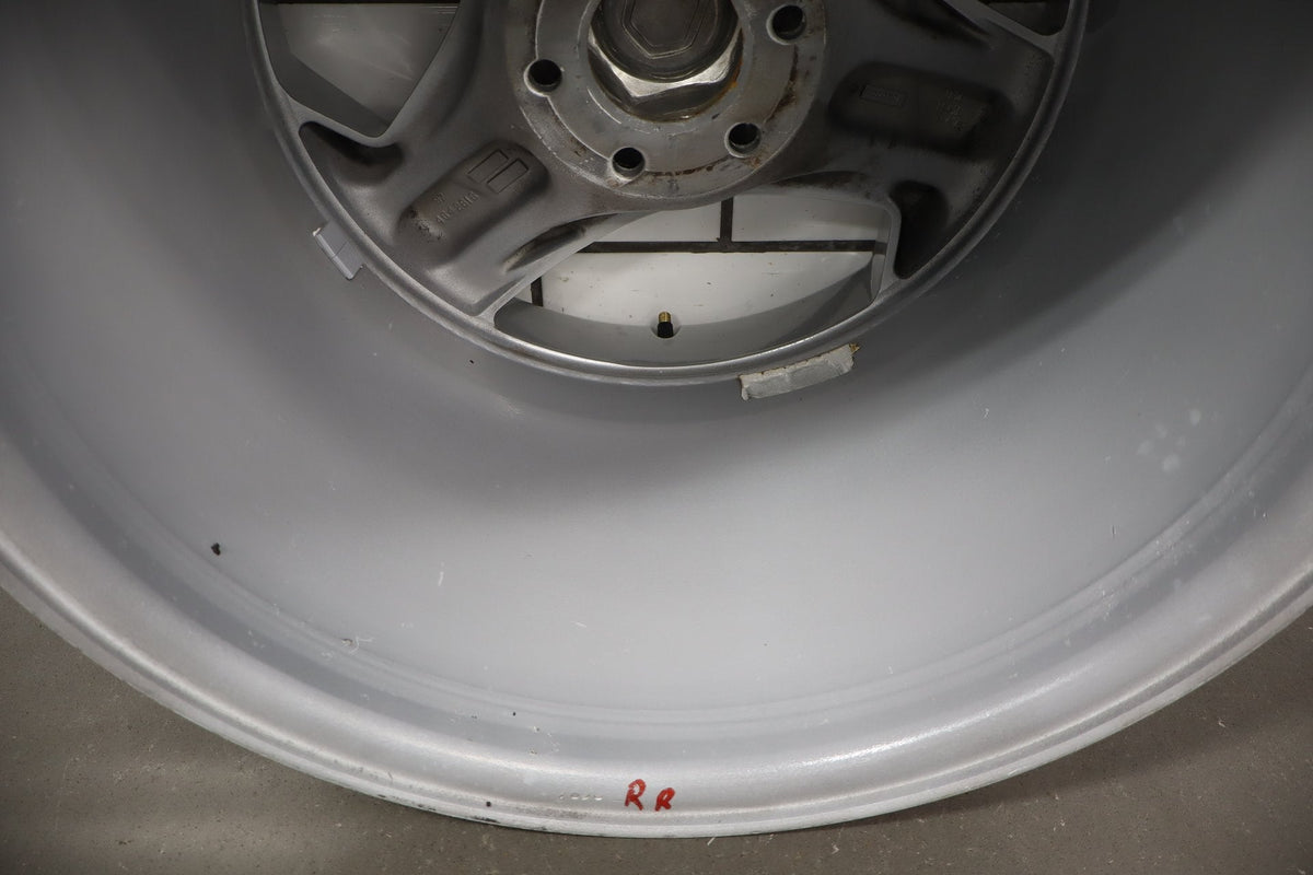 92-95 Dodge Viper RT/10 OEM Rear RH Alloy Wheel 17x13 Silver Tri-Spoke