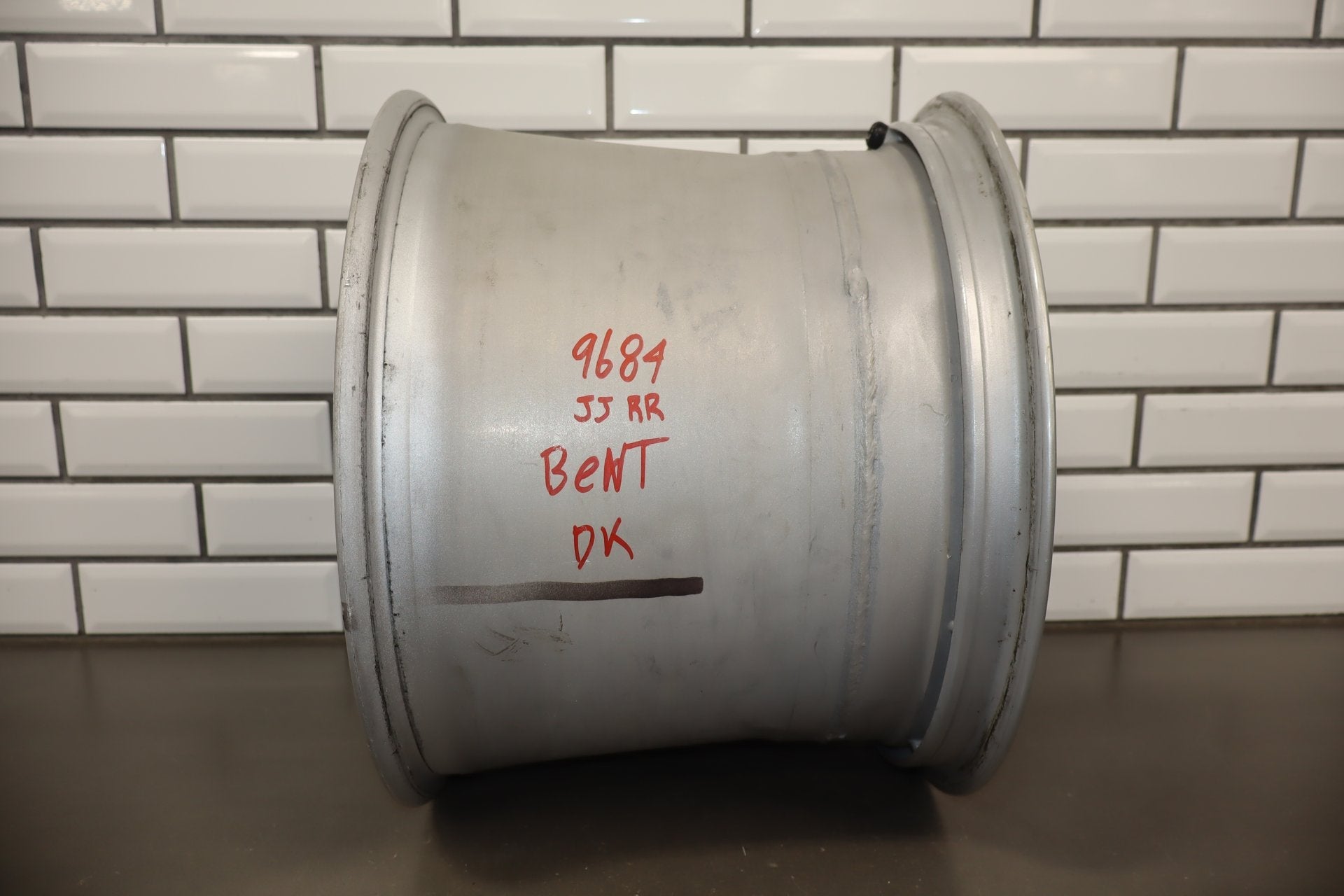 92-95 Dodge Viper RT/10 OEM Rear RH Alloy Wheel 17x13 Silver Tri-Spoke