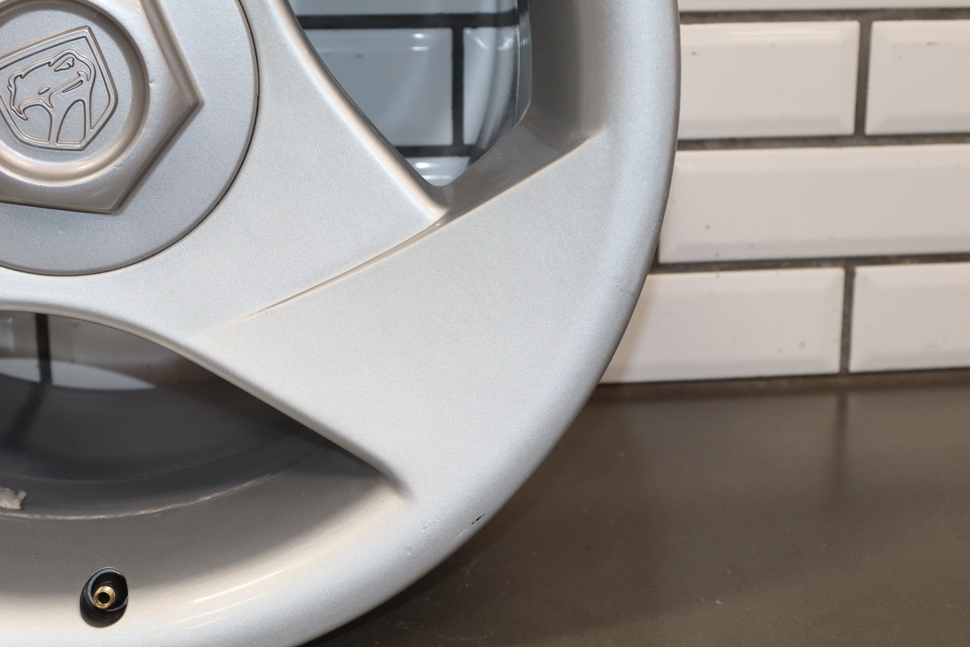 92-95 Dodge Viper RT/10 OEM Rear RH Alloy Wheel 17x13 Silver Tri-Spoke