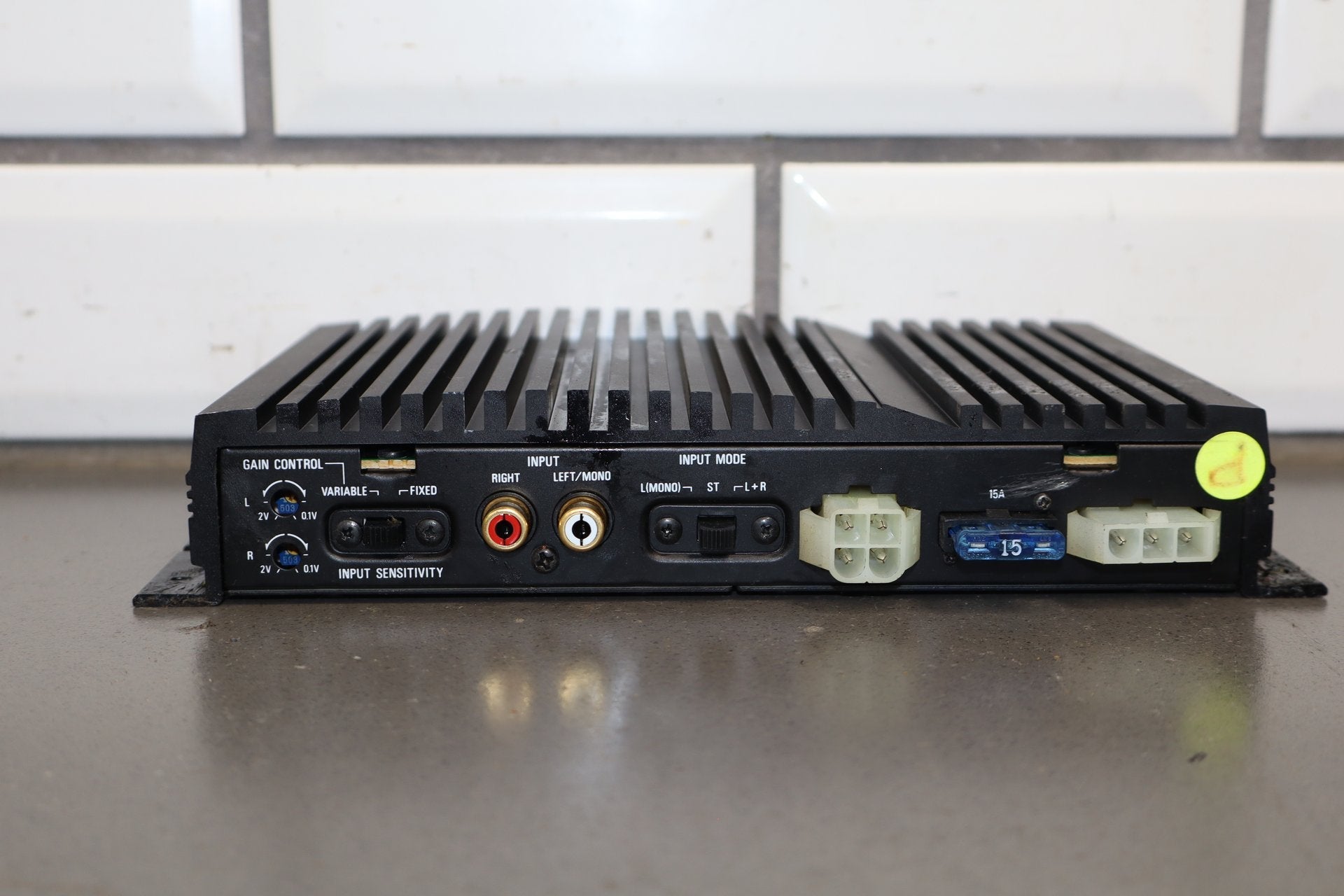92-95 Dodge Viper RT/10 OEM RH Radio Amplifier 4709205
