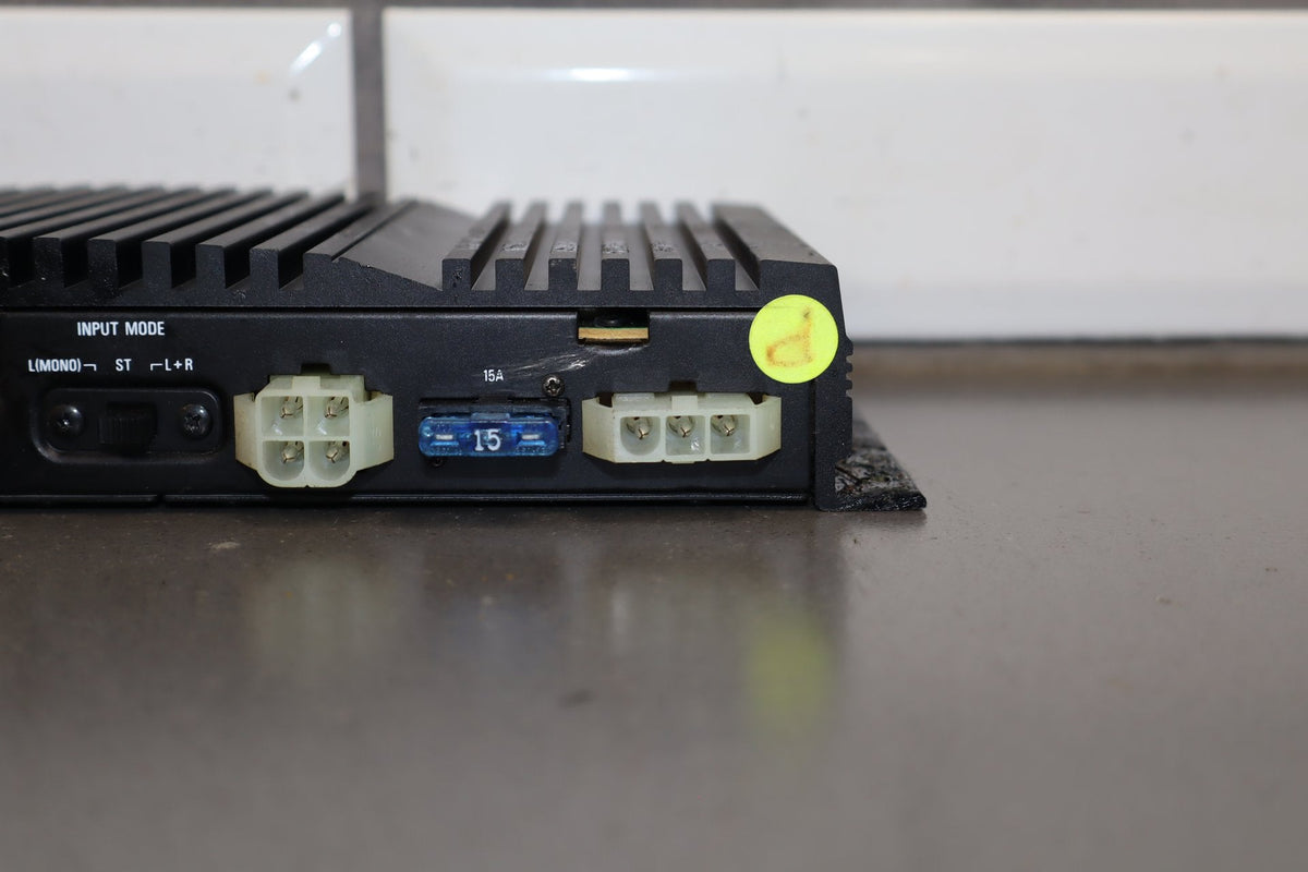92-95 Dodge Viper RT/10 OEM RH Radio Amplifier 4709205