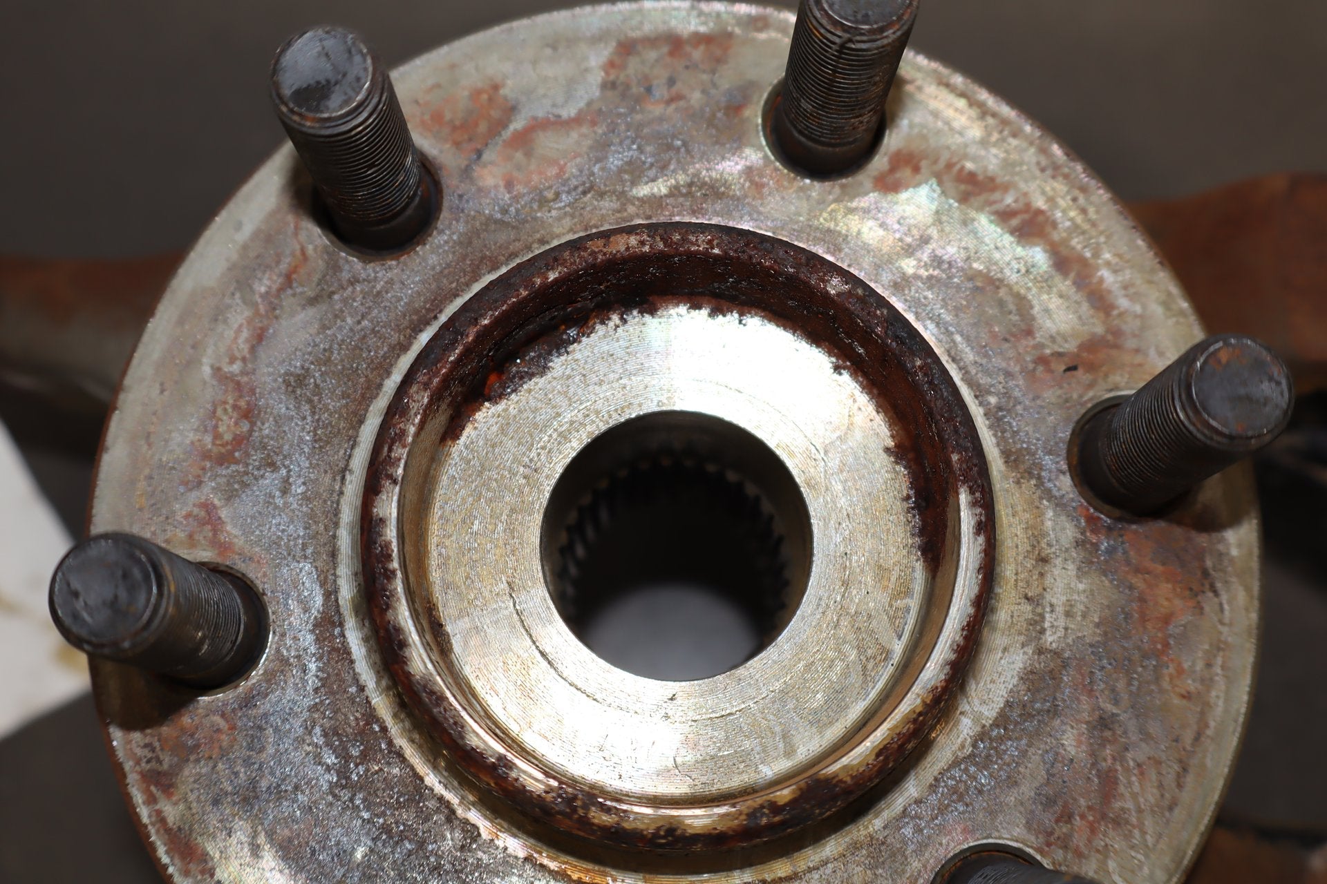 92-95 Dodge Viper RT/10 OEM RH Rear Spindle Knuckle Hub 4643118 15k
