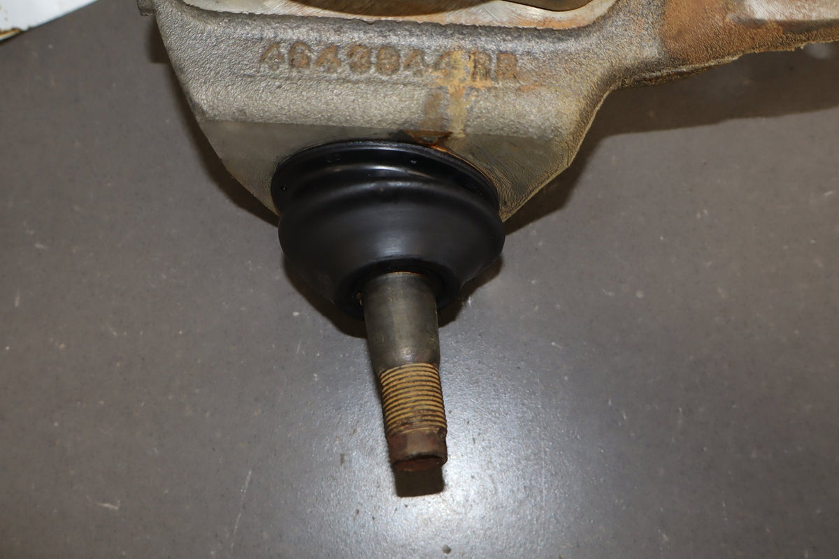 92-95 Dodge Viper RT/10 OEM RH Rear Spindle Knuckle Hub 4643118 15k