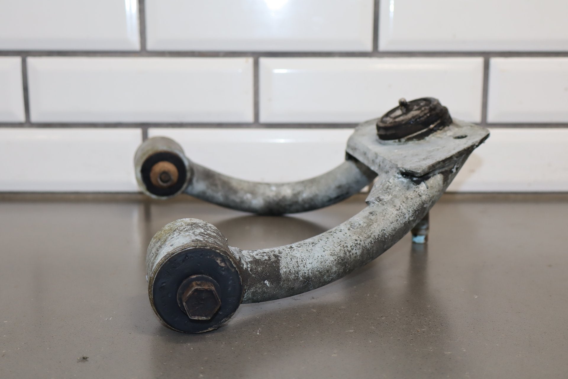 92-95 Dodge Viper RT/10 OEM RH Rear Upper Control Arm 4642662 15k