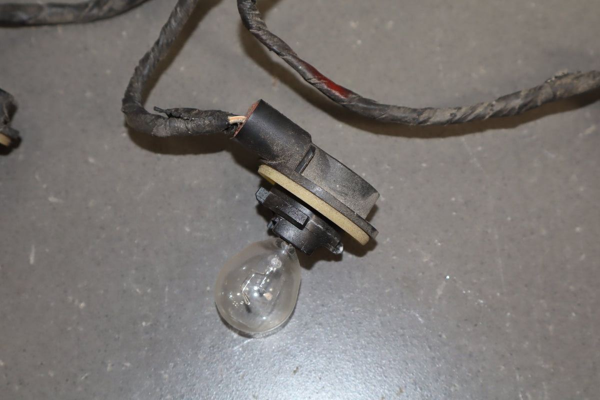 92-95 Dodge Viper RT/10 OEM RH Taillight Wiring Harness with Bulbs