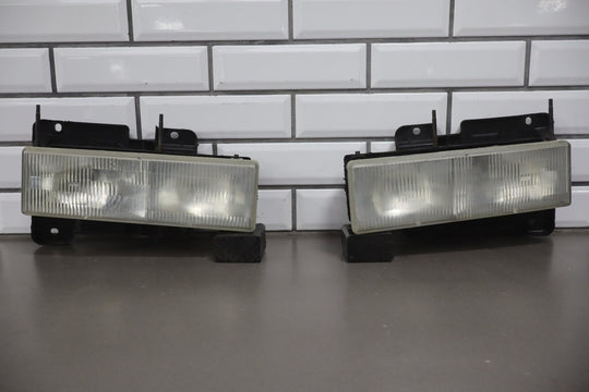 92 - 98 Chevrolet GMC C/K Truck SUV GMT400 OEM Headlights Pair Left/Right