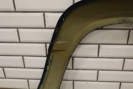 92 - 98 Chevrolet Suburban GMT400 Right Rear Wheel Arch Moulding Adriatic Blue 39